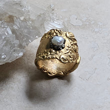 Load image into Gallery viewer, RING - Brass texturized Ring with Pyrite and Pearl - R-1134