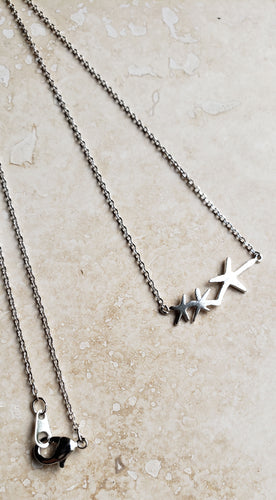 TINY Necklace  - Silver Plated star short necklace - NC-819
