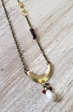 Load image into Gallery viewer, NECKLACE - Brass moon necklace with Freshwater Pearl - NEC-1493
