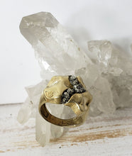 Load image into Gallery viewer, RING -  Brass texturized ring -  R-1092