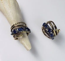 Load image into Gallery viewer, RING - Brass spiral ring with sodalite stones - R-1097 Sodalite