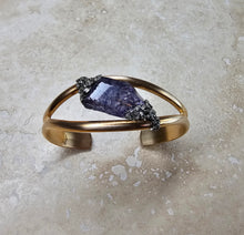 Load image into Gallery viewer, BRACELET -  Brass double wire cuff with Amethyst  -  BR-243