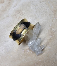 Load image into Gallery viewer, BRACELET -  Concave wide Brass hammered  cuff with leather and RAW CRYSTAL - BR-256
