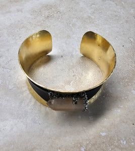 BRACELET -  Concave wide Brass hammered  cuff with leather and RAW CRYSTAL - BR-256