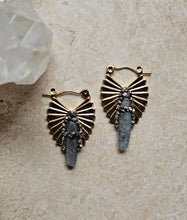 Load image into Gallery viewer, Earring - Textured triangle hoop with kyanite stones - EAR-488