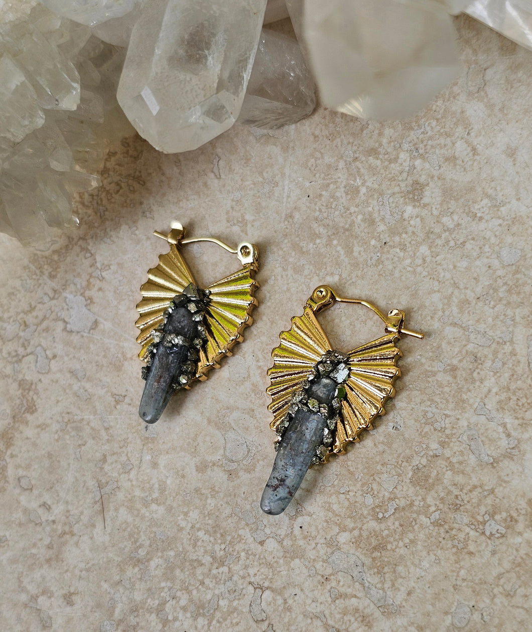 Earring - Textured triangle hoop with kyanite stones - EAR-488