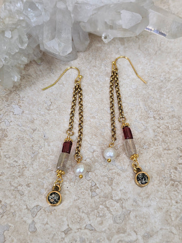 Earring - Dangle Crystal, Garnet  earring - EAR-490