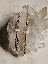 Load image into Gallery viewer, EARRING -  Feather dangle  earring with stones  -  EAR 497