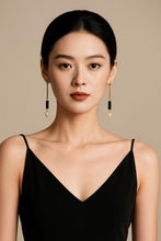 Load image into Gallery viewer, Earring - Dangle earring with Onyx tube stone  and white Pearl  - EAR-492