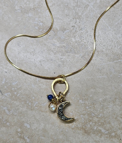 NECKLACE -  Small crescent with beads - NEC-1553