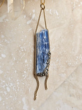 Load image into Gallery viewer, NECKLACE - Raw Kyanite stone Necklace  -  NEC-1564
