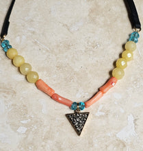 Load image into Gallery viewer, NECKLACE -  Choker   - Colorful natural beads  -  NEC-1575