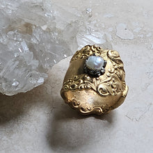 Load image into Gallery viewer, RING - Brass texturized Ring with Pyrite and Pearl - R-1134