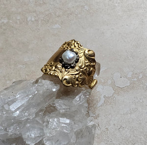 RING - Brass texturized Ring with Pyrite and Pearl - R-1134