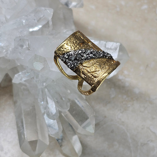 RING - Brass Textured ring with Pyrite stones -  R-1134
