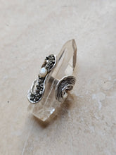Load image into Gallery viewer, RING - Silver open textured ring - R-1149