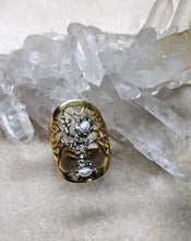 Load image into Gallery viewer, RING - Brass oval tree ring with pearl - R-1154