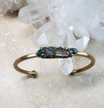 Load image into Gallery viewer, BRACELET - BRASS CUFF WITH QUARTZ &amp; EMERALD  - BR-237