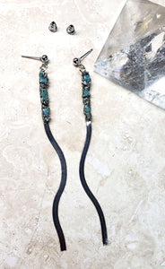 EARRING - Silver plated one strap dangle earring with Chrysocolla stones  -  EAR-124 Chrysocolla