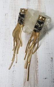 EARRING - Gold Plated fringe earring with Onyx stones - EAR-168 Onyx