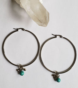 EARRING - HOOP - EAR-358 - Silver with turquoise beads