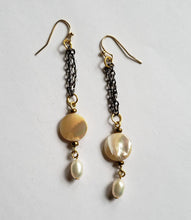 Load image into Gallery viewer, EARRING -EAR-363 - Dangle Earring with Mother Pearl and Fresh Pearl