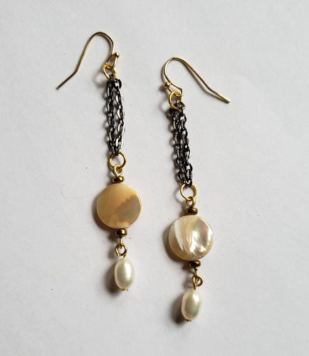 EARRING -EAR-363 - Dangle Earring with Mother Pearl and Fresh Pearl