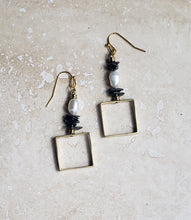 Load image into Gallery viewer, EARRING - Brass square frame, asymmetrical earring - EAR-452