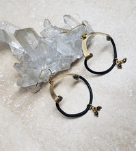Load image into Gallery viewer, EARRING - Brass metal and round leather  hoop earring - EAR-454