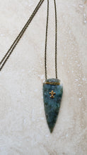 Load image into Gallery viewer, NECKLACE - NEC-1501 - Green Agate Arrowhead Pendant